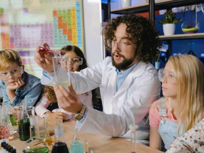 Umělá inteligence v denní praxi učitele